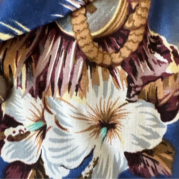 Hilo Hattie’s Hawaiian Original Men’s Shirt Small Blue Rayon - Picture 7 of 10